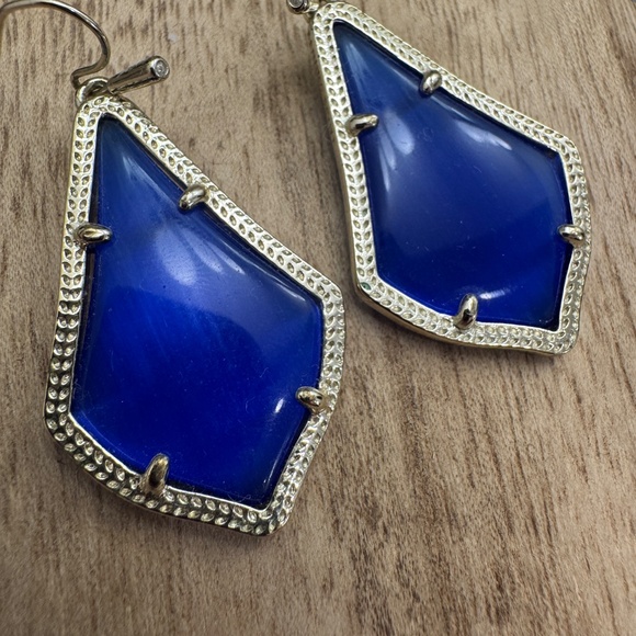 Kendra Scott Earrings - Picture 2 of 2